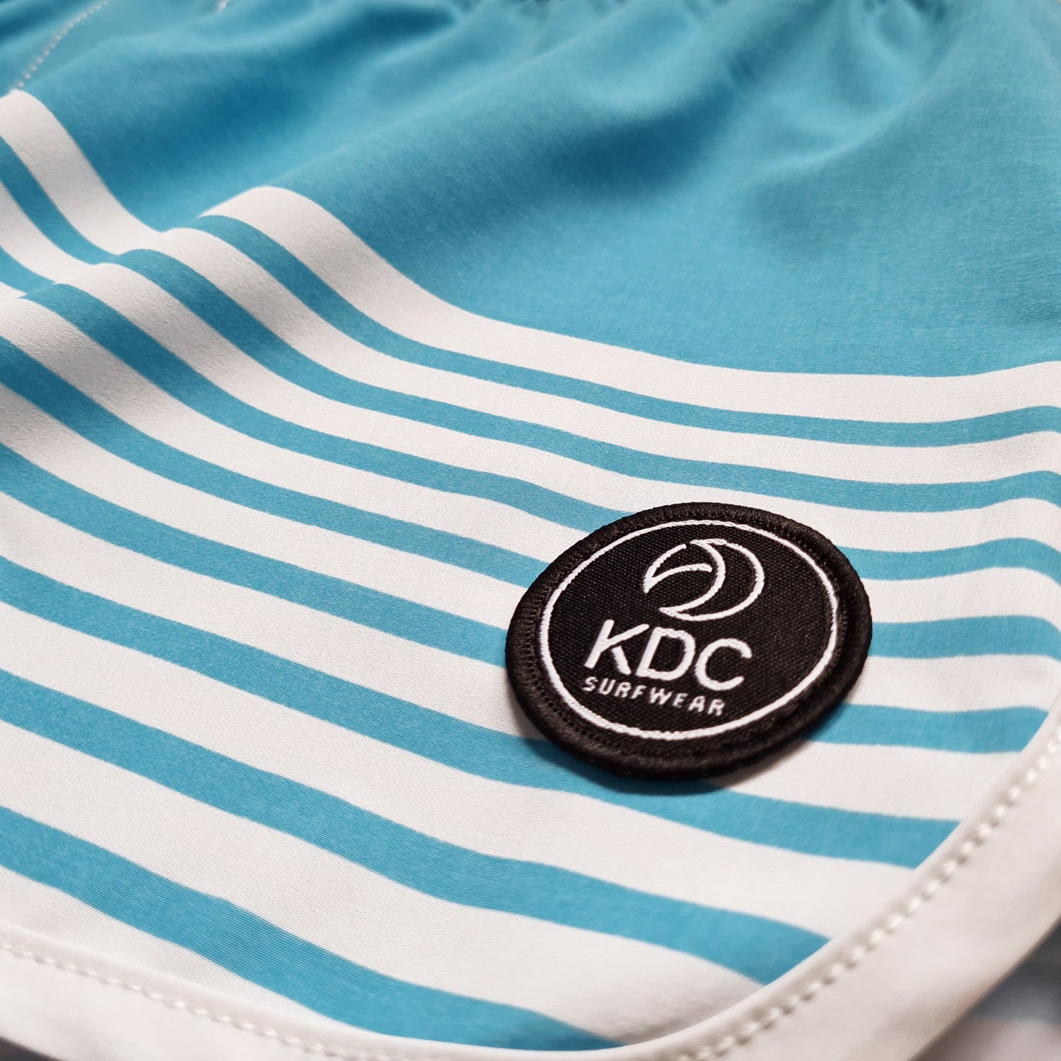 Boardshort femme tissus recyclé electric logo KDC