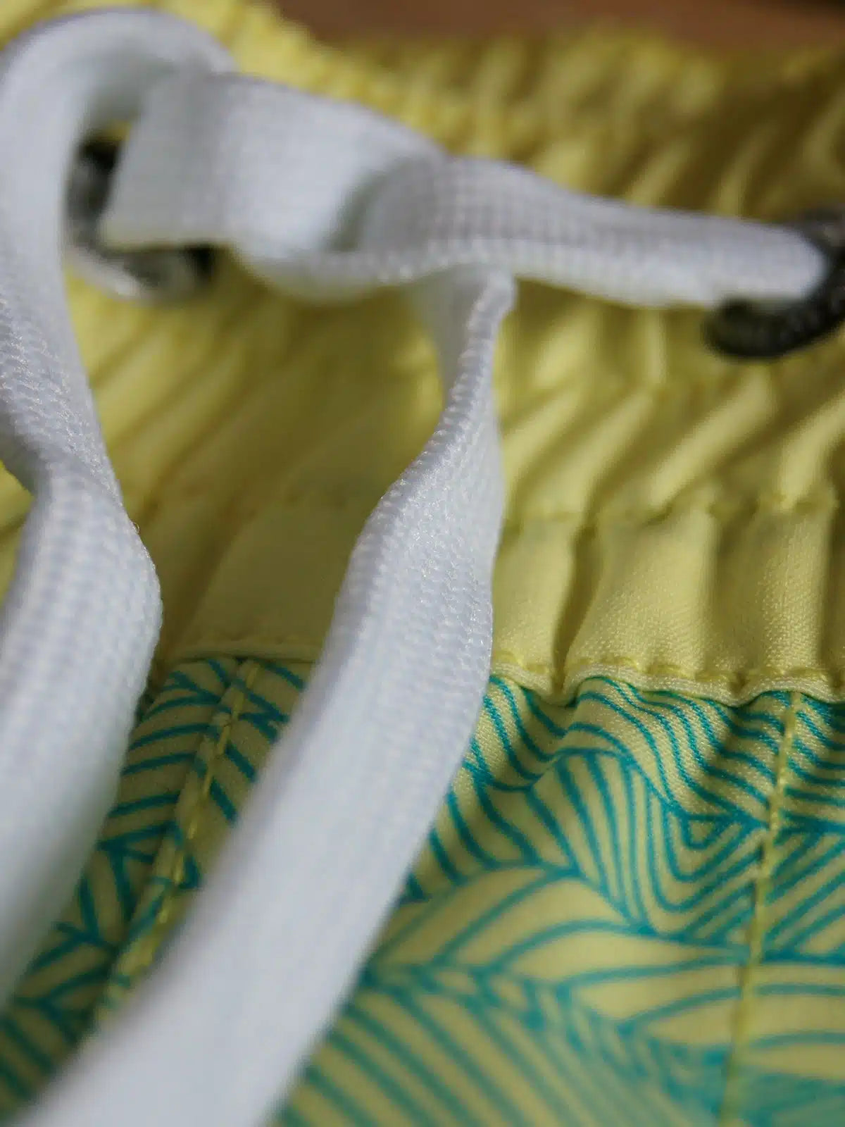 Short de bain lacets