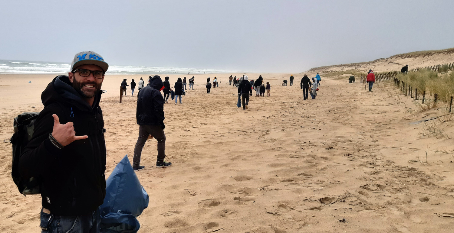 Nettoyage de plage à Lacanau